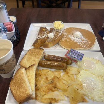 Lalo's Cafe - Breakfast & Brunch Near Me - Lemoyne, Pennsylvania