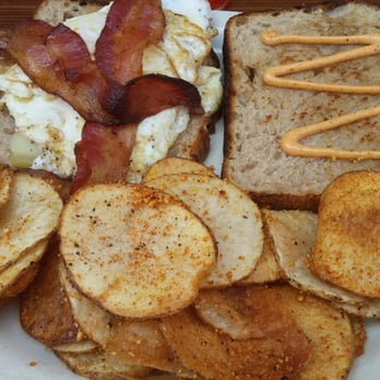 Boca Fiesta - Breakfast sandwhich with bacon (you can substitute bacon for avocado) - Mexican Near Me - Gainesville, Florida