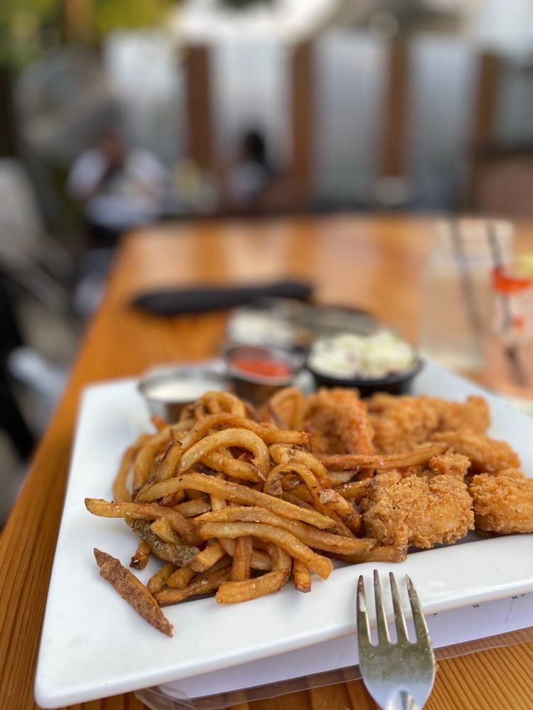 913 Whiskey Bar & Southern Kitchen