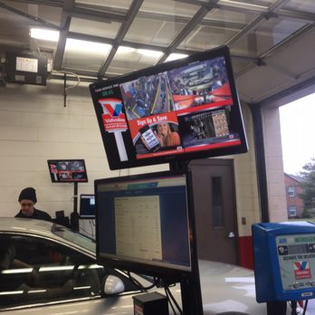 Valvoline Instant Oil Change - Inside.. - Oil Change Stations Near Me - Columbus, Ohio Valvoline Instant Oil Change - Inside.. - Oil Change Stations Near Me - Columbus, Ohio