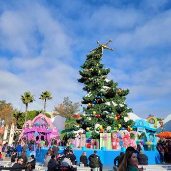 Universal Studios Hollywood - Whoville - Amusement Parks Near Me - Universal City, California