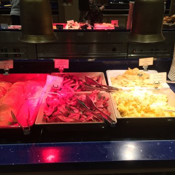 Cape Cod - Eggs, bacon, sausage, and pancakes at breakfast - International Near Me - Coupvray, 77