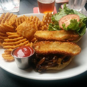 The Over/Under Bar & Grill - Takeout & Delivery - 130 Photos & 243 ...