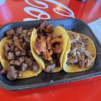 Tacos Chilango - Assad, pastor, carnitas tacos. - Mexican Near Me - Phoenix, Arizona