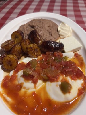 Myra's Salvadorian Cuisine by null
