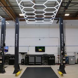 Openbay Garage - DIY service bay