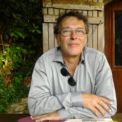 Roger Dzoltan - Je vous accueille personnellement