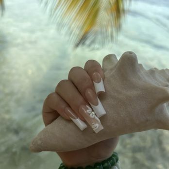 We Nails - Waxing Near Me - Northridge, California