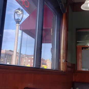Michael’s Family Restaurant - Breakfast & Brunch Near Me - Milwaukee, Wisconsin