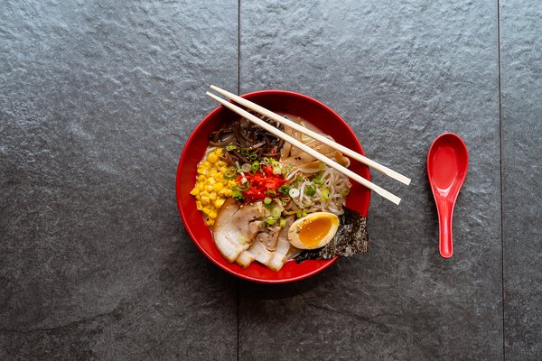 Poke Burri / Lifting Noodles Ramen by null