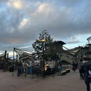 ザ・フライング・ダイナソー - Updated November 2025 - 16 Photos