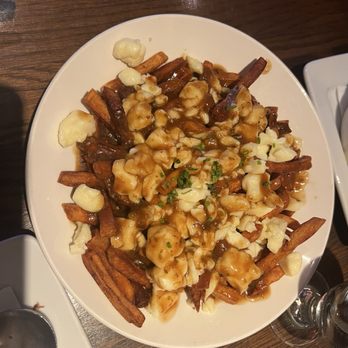 Les Frères de la Côte - Classic Poutine - Pizza Near Me - Quebec City, Quebec Les Frères de la Côte - Classic Poutine - Pizza Near Me - Quebec City, Quebec
