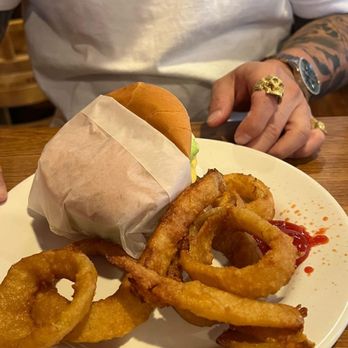 Pie 'n Burger - 18 dollar combo - Burgers Near Me - Pasadena, California Pie 'n Burger - 18 dollar combo - Burgers Near Me - Pasadena, California