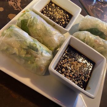 Gigi's Restaraunt - Avocado spring rolls - Vietnamese Near Me - Maynard, Massachusetts