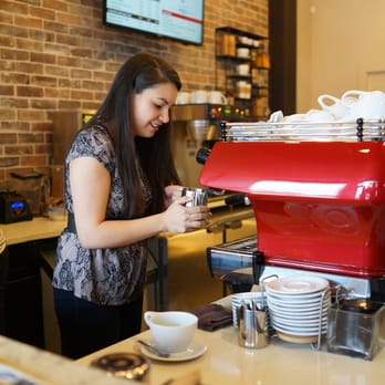 Cuatro Coffee - Coffee & Tea Near Me - Surrey, British Columbia
