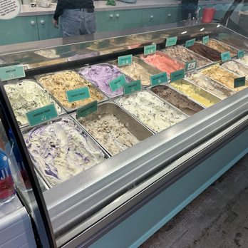 Moo Moo Mia - いろんな味あって雰囲気も良さそうですね - Ice Cream & Frozen Yogurt Near Me - Monrovia, California