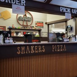 Shakers Pizza