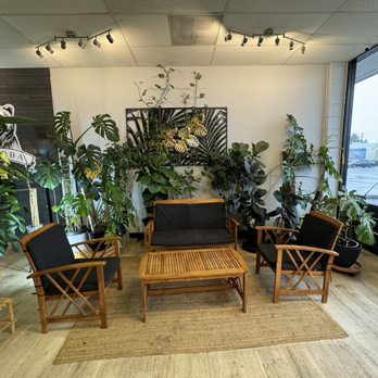 Daboba - Love this seating area - Bubble Tea Near Me - Orchards, Washington