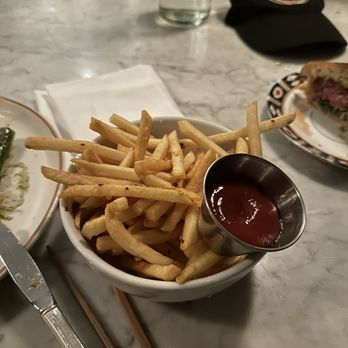 Dudley Market - Fries - Wine Bars Near Me - Venice, California