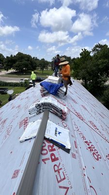 Full House Maintenance Logo