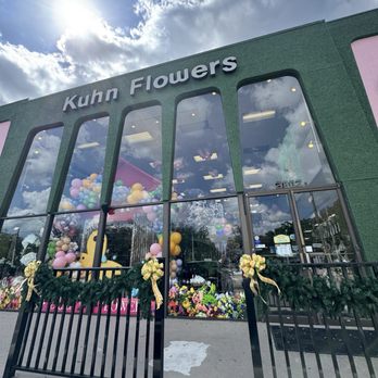 Kuhn Flowers - Outside! - Florists Near Me - Jacksonville, Florida