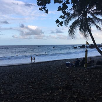 Hamoa Beach - Beaches Near Me - Hana, Hawaii