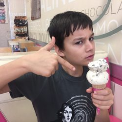 Baskin-Robbins - Gangsta ice cream eater!