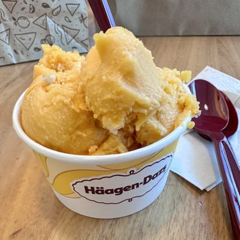 Häagen-Dazs - Small cup - Ice Cream & Frozen Yogurt Near Me - Sacramento, California Häagen-Dazs - Small cup - Ice Cream & Frozen Yogurt Near Me - Sacramento, California