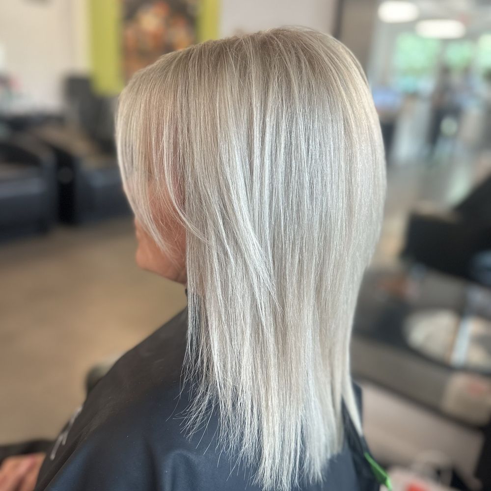 Salon D'Shayn - Chanelle need I say anything? The pictures say it all. You are a rockstar. - Hair Salons Near Me - Phoenix, Arizona Salon D'Shayn - Chanelle need I say anything? The pictures say it all. You are a rockstar. - Hair Salons Near Me - Phoenix, Arizona