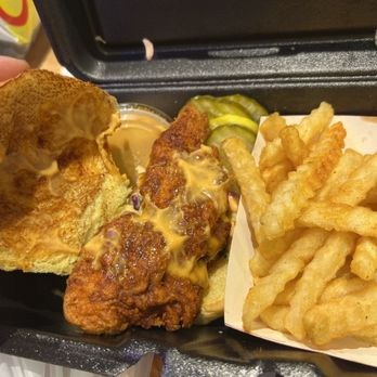 Dave's Hot Chicken - Chicken Shop Near Me - Houston, Texas Dave's Hot Chicken - Chicken Shop Near Me - Houston, Texas