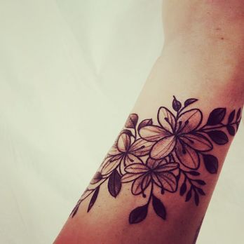Deluxe Tattoo - Tattoo - Tattoo Near Me - Chicago, Illinois Deluxe Tattoo - Tattoo - Tattoo Near Me - Chicago, Illinois
