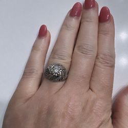 Roco's Jewelry - Beautiful art deco white gold ring