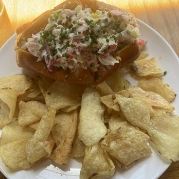 The Salty Pearl - Lobster roll - Seafood Near Me - Oakland, California The Salty Pearl - Lobster roll - Seafood Near Me - Oakland, California
