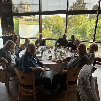 Montgomery Inn - The Boathouse - Window seating with family and friends - American Near Me - Cincinnati, Ohio Montgomery Inn - The Boathouse - Window seating with family and friends - American Near Me - Cincinnati, Ohio