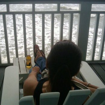 Murdochs - Unwind by the beach, stay thirsty my friends! - Souvenir Shops Near Me - Galveston, Texas
