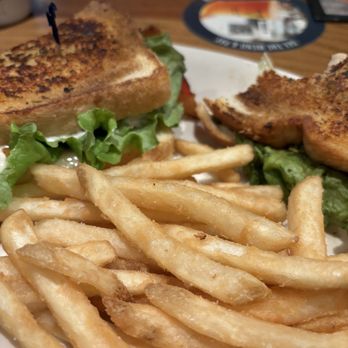 BJ's Restaurant & Brewhouse - California Chicken Club Sandwich - Pizza Near Me - Cedar Park, Texas