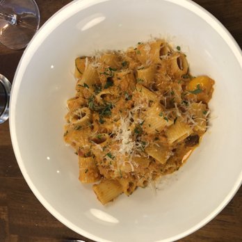 The Preston Hotel - Bolognese - Hotels Near Me - Riverhead, New York