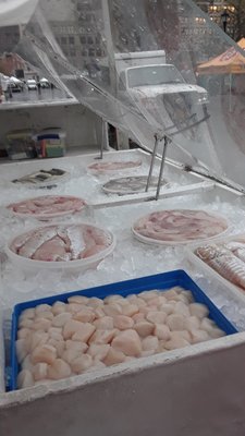 PE & DD Seafood by null