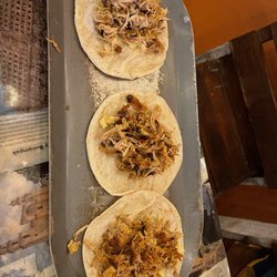 Los Tacos de Humo - Pork tacos