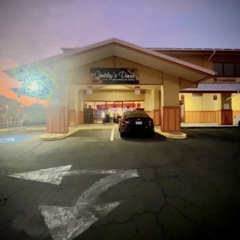 Chubby's Diner - Outside - Diners Near Me - Kailua-Kona, Hawaii