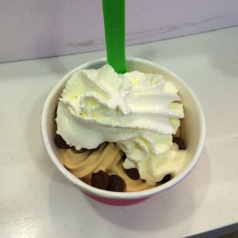 16 Handles - Ice Cream & Frozen Yogurt Near Me - Brooklyn, New York