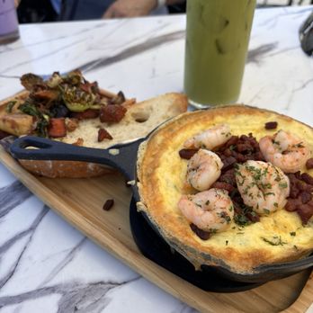Sweet Maple - Egg soufflé, matcha paradise - Breakfast & Brunch Near Me - Cupertino, California