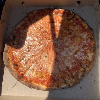 Modern Apizza - Medium - Pizza Near Me - New Haven, Connecticut