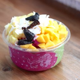 Lola ($10) with half green, half pitaya base. Omitted granola and honey and requested figs instead Lola ($10) with half green, half pitaya base. Omitted granola and honey and requested figs instead