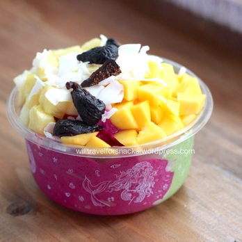 Playa Bowls - Lola ($10) with half green, half pitaya base. Omitted granola and honey and requested figs instead - Acai Bowls Near Me - Princeton, New Jersey Playa Bowls - Lola ($10) with half green, half pitaya base. Omitted granola and honey and requested figs instead - Acai Bowls Near Me - Princeton, New Jersey