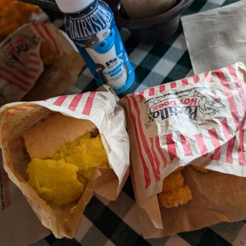 Portillo's & Barnelli's Niles - Hot Dogs Near Me - Niles, Illinois
