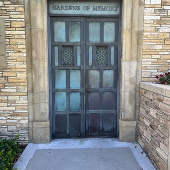 Forest Lawn - Cypress - Mortuary Services Near Me - Cypress, California