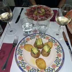 Trattoria Guerra - Bottom: meatball with Zucchini. Top: Roast Beef with arugula and peppercorns.