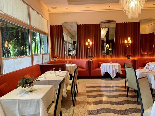 Sant Ambroeus Palm Beach by null