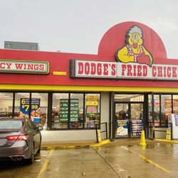 Dodge's Money Center - inside check cashing/money exchange, spicy wings, fried chicken...